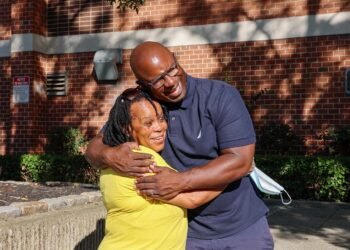 Bowman presenta resolución que pide al Senado que ratifique Convención sobre eliminación de discriminación contra la mujer