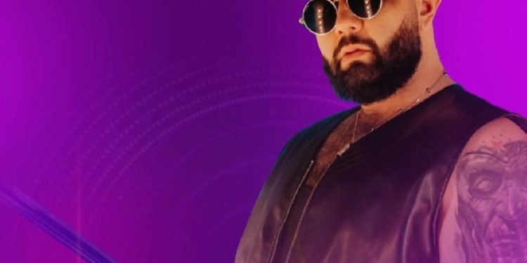 Carín León se alza con siete nominaciones a Premios LAMAS 2024