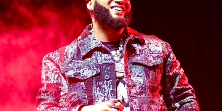 El Alfa suspende por problemas de salud su gira en EE.UU.