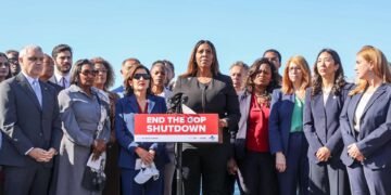 Fiscal de Nueva York pide a Trump que beneficio de cupones de alimentos continúe pese a cierre del gobierno